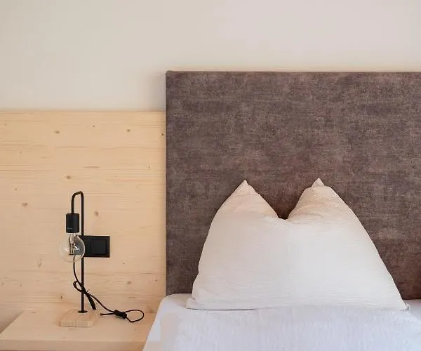 Toellhof Studio Stube